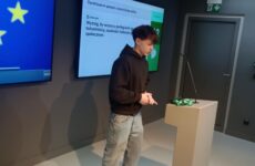 Więcej o: Uczniowie klasy 3bh w roli europarlamentarzystów